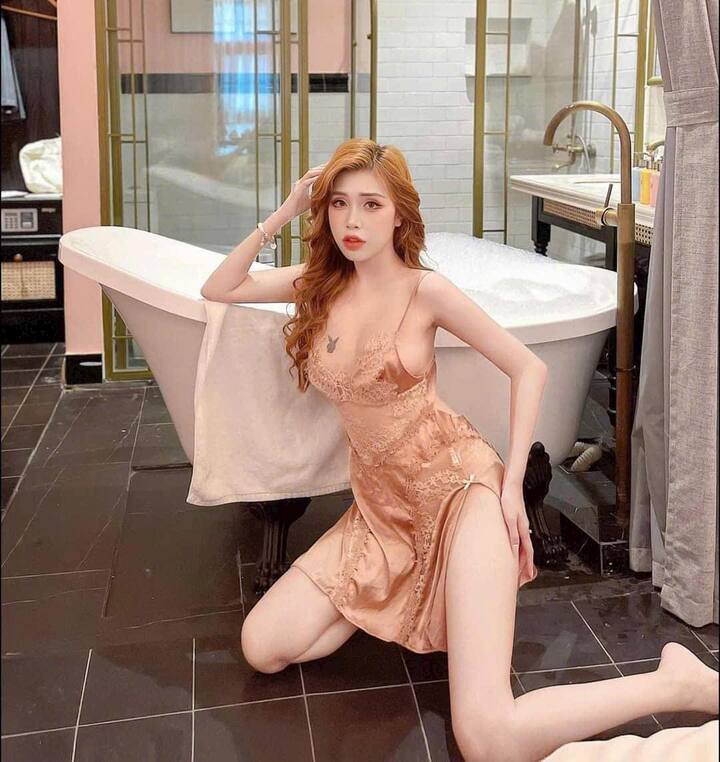 gai xinh mac vay ngu