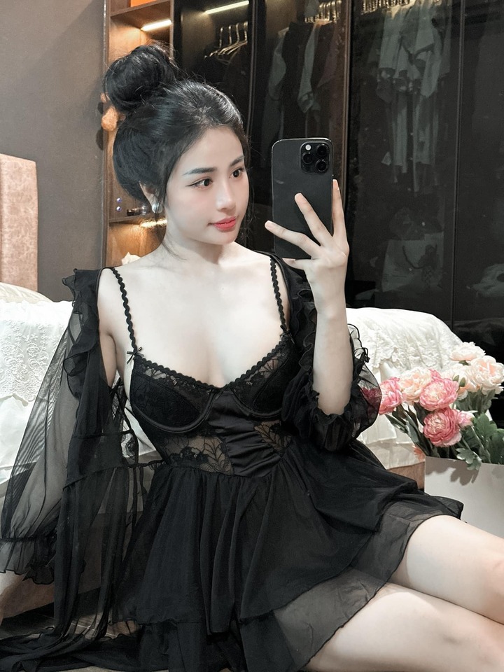 gai xinh mac vay ngu