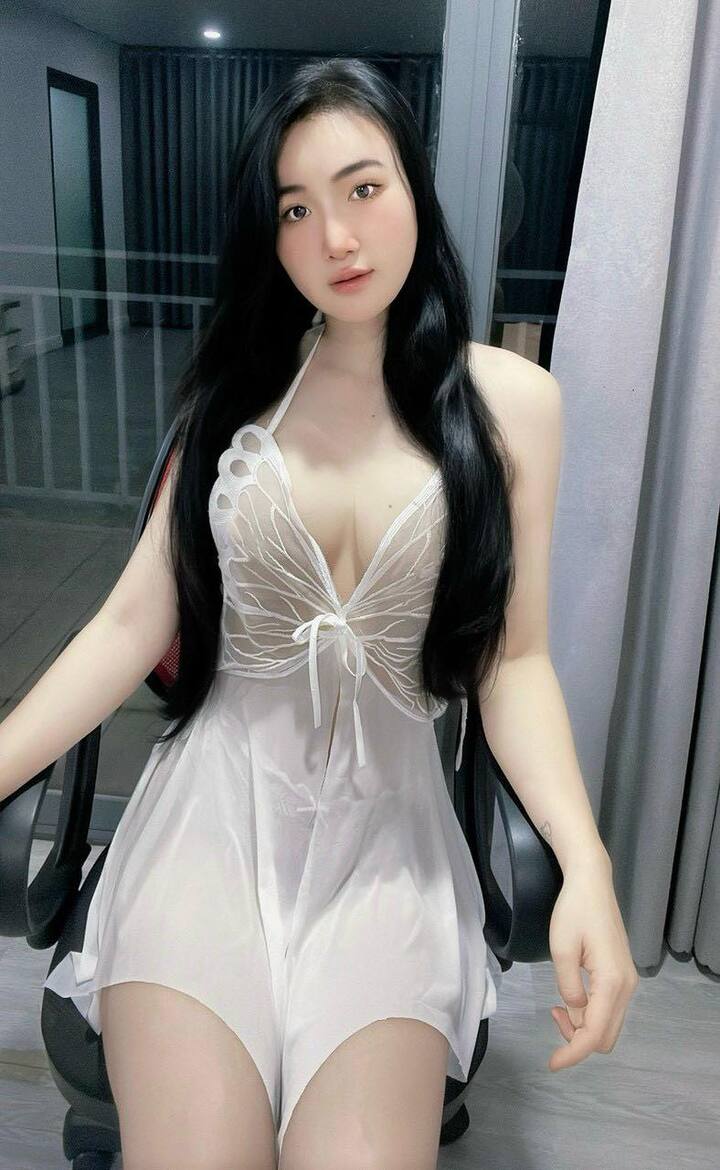 gai xinh mac vay ngu