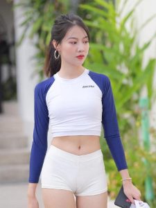 Đứng hình với những hình ảnh gái xinh lộ mu múp rụp cực kỳ khiêu khích ...