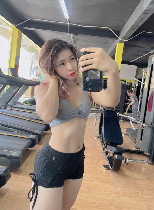 gái xinh tập gym